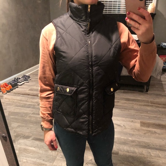 VEST - Picture 6 of 6